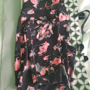 Danskin Rose Leggings pink and black